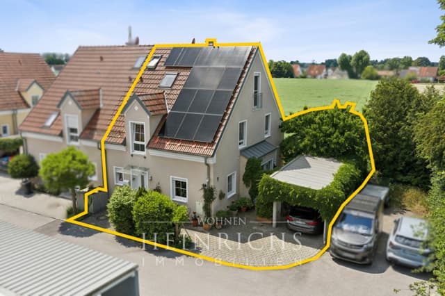 Modernes Familienhaus mit Weitblick, PV-Anlage mit Speicher, moderner Küche und flexibler Nutzung